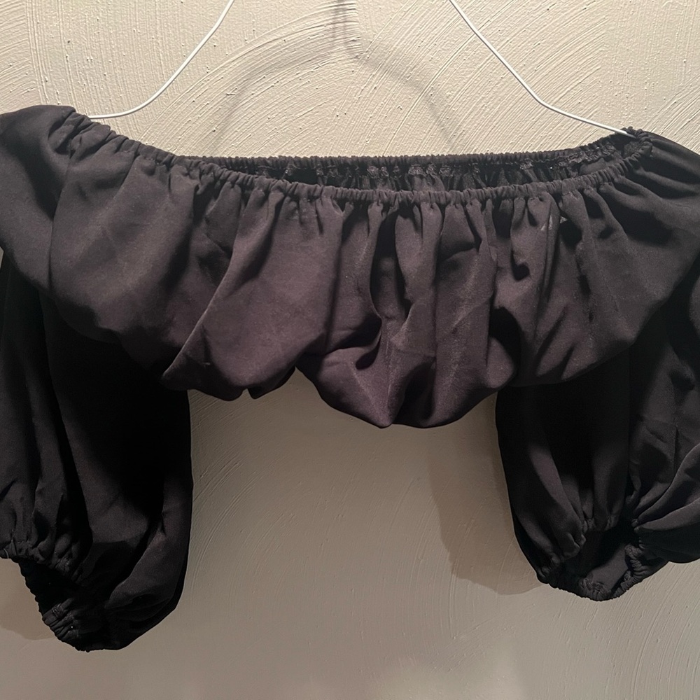 Black Off-Shoulder Puff Sleeve Top with matching shorts (set)